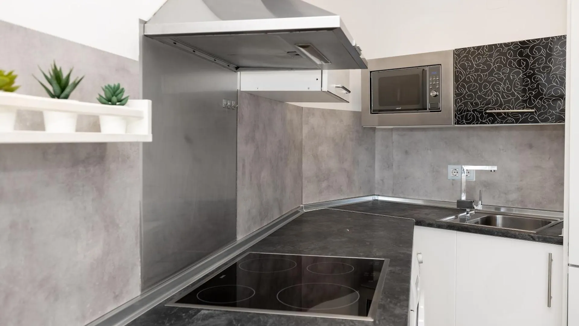 Sun Apartments Torremolinos